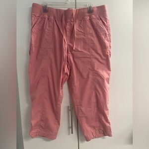 Women's Pink Capris Sz XL